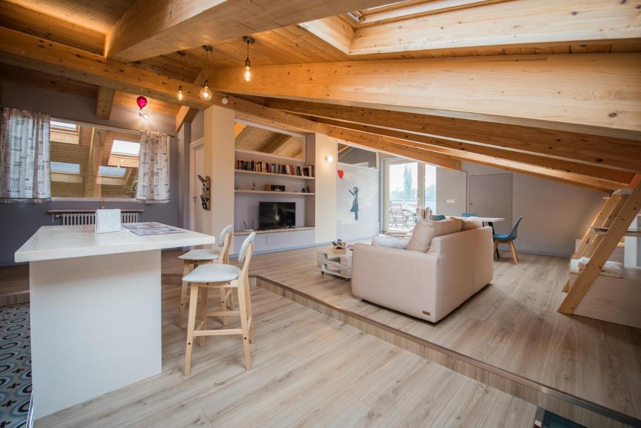 Bussoleno Loft 29 Mansardato Con Ampio Terrazzo מראה חיצוני תמונה
