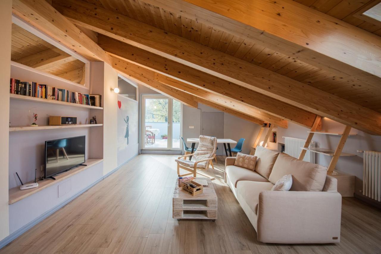 Bussoleno Loft 29 Mansardato Con Ampio Terrazzo מראה חיצוני תמונה